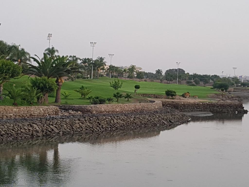 Villa A Bouznika Bay-Plage Et Golf 外观 照片